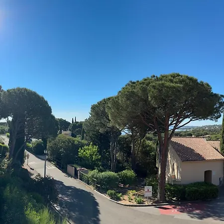 Vue Avec Balcon * Sainte-Maxime