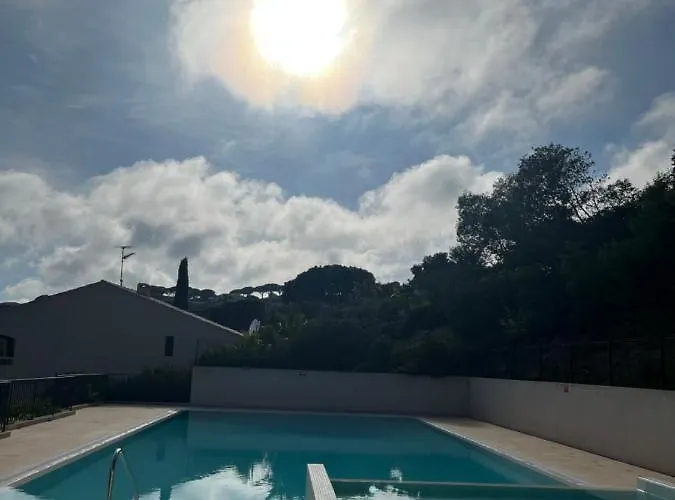 Vue Avec Balcon *