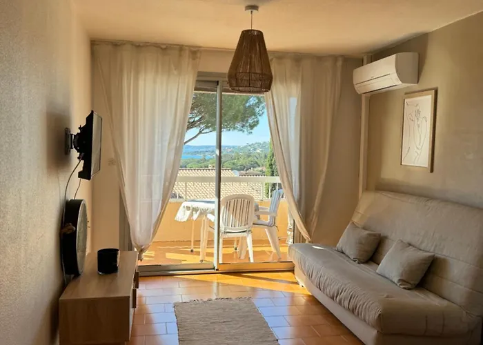 Vue Avec Balcon Sainte-Maxime